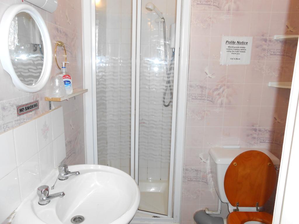 The Lanes Hotel Blackpool Room photo